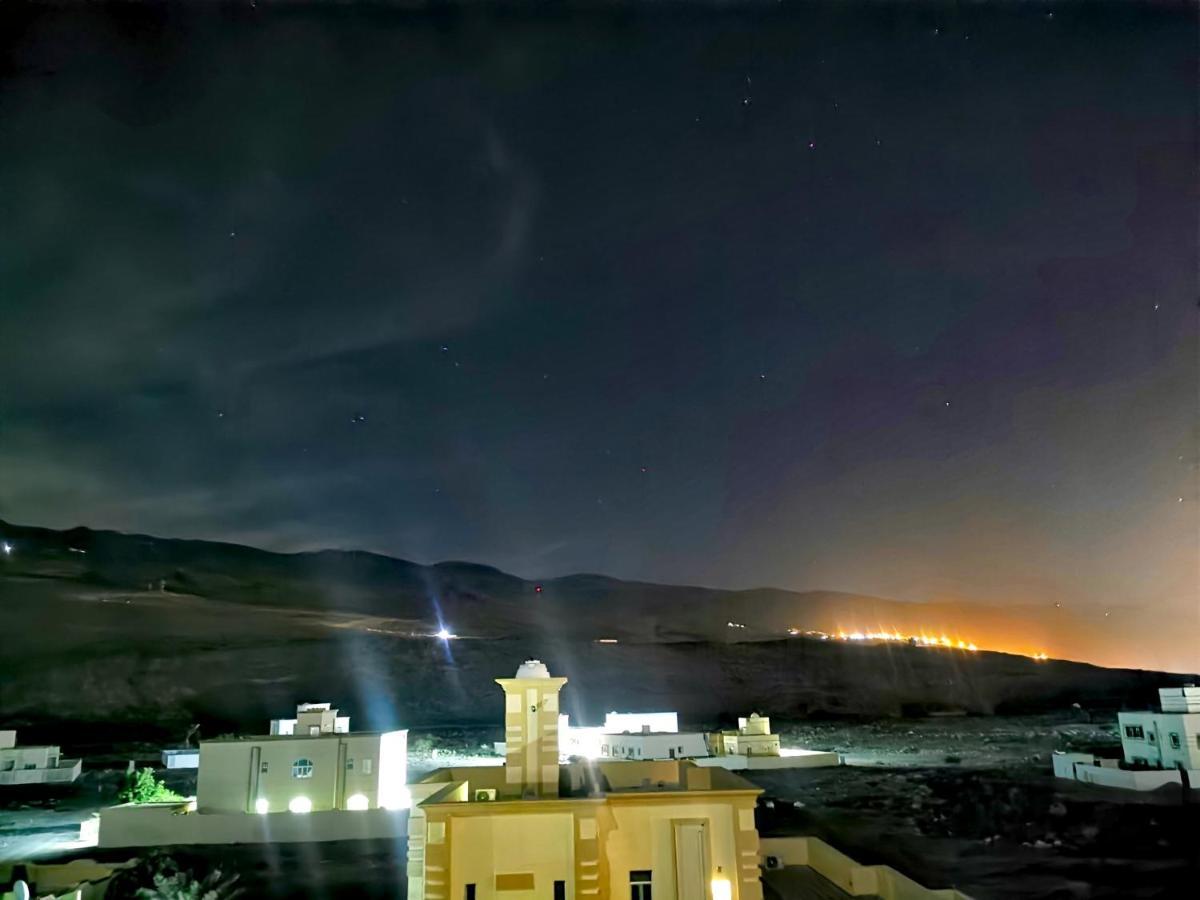 228Hostel Al Ḩamrāʼ Kültér fotó
